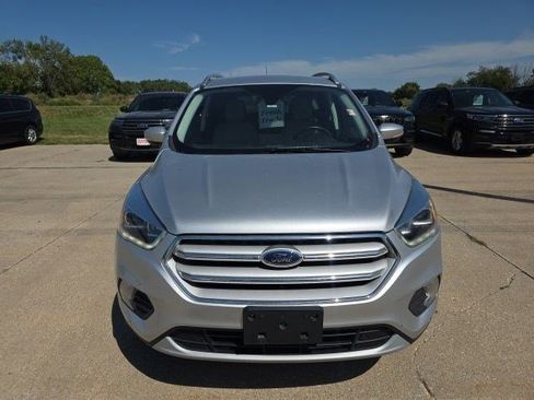 Used 2019 Ford Escape Titanium AWD/4WD image 2