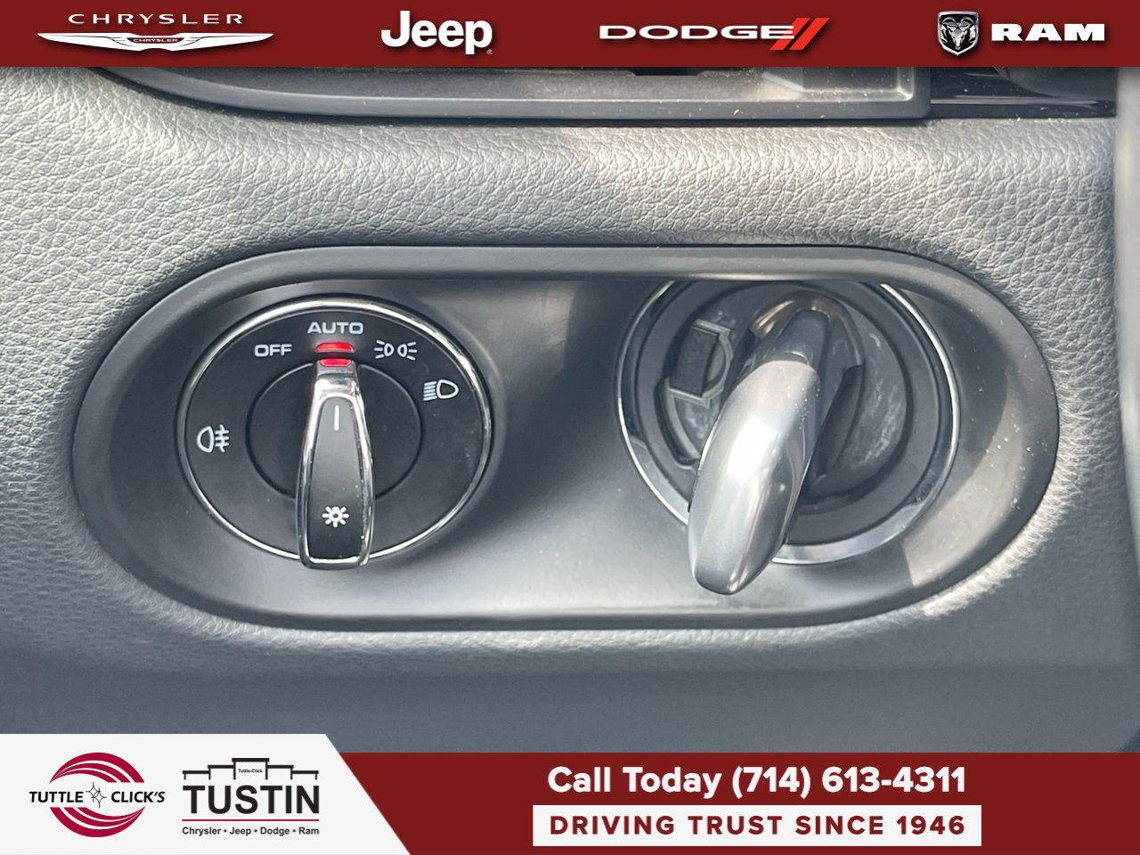 Used 2024 Porsche Macan AWD/4WD image 31