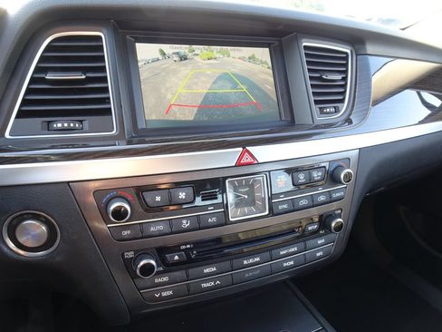 Used 2018 Genesis G80 3.8 AWD/4WD image 12