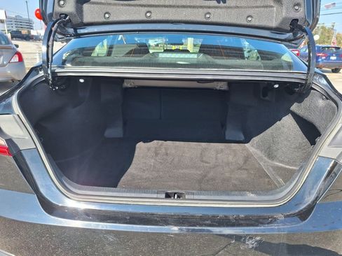 Used 2025 Toyota Camry LE image 25