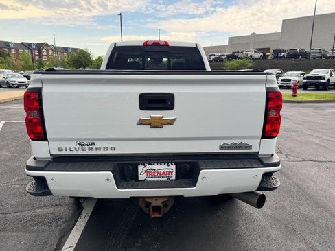 Used 2016 Chevrolet Silverado 2500 High Country w/ Duramax Plus Package AWD/4WD image 4