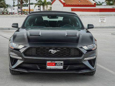 Used 2022 Ford Mustang Premium image 3