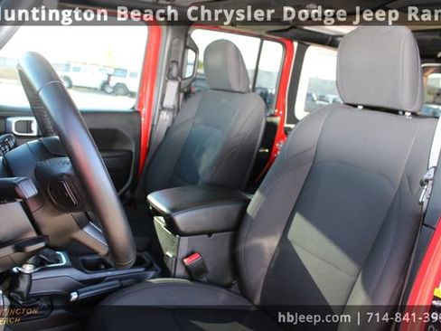 Used 2022 Jeep Wrangler Unlimited Sport image 30