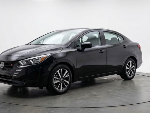 Used 2025 Nissan Versa SV FWD image 3