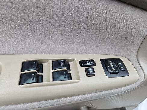 Used 2004 Toyota Camry XLE image 13