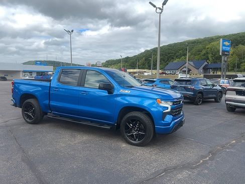 Used 2022 Chevrolet Silverado 1500 RST image 1