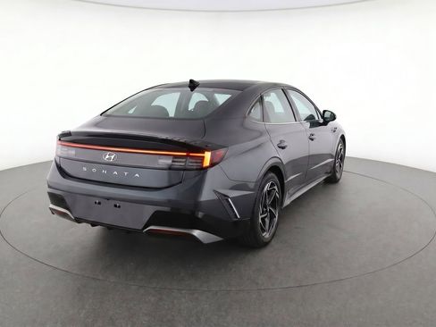 Used 2025 Hyundai Sonata SEL FWD image 4