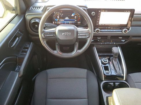 Used 2024 Chevrolet Colorado Trail Boss w/ Technology Package image 21