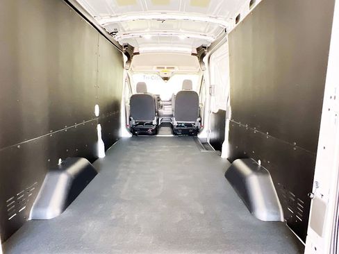New 2026 Ford Transit 250 148 Medium Roof Extended AWD w/ Load Area Protection Package image 13