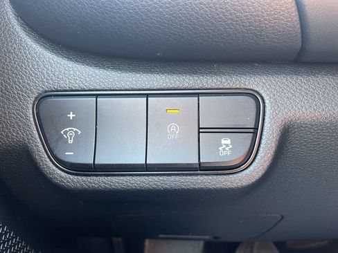 Used 2024 Kia Seltos EX AWD/4WD image 17