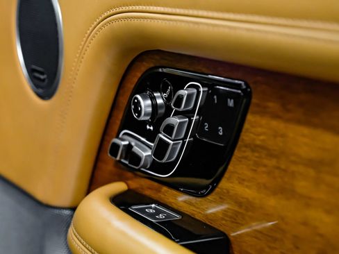 Used 2019 Land Rover Range Rover Long Wheelbase Autobiography AWD/4WD image 59
