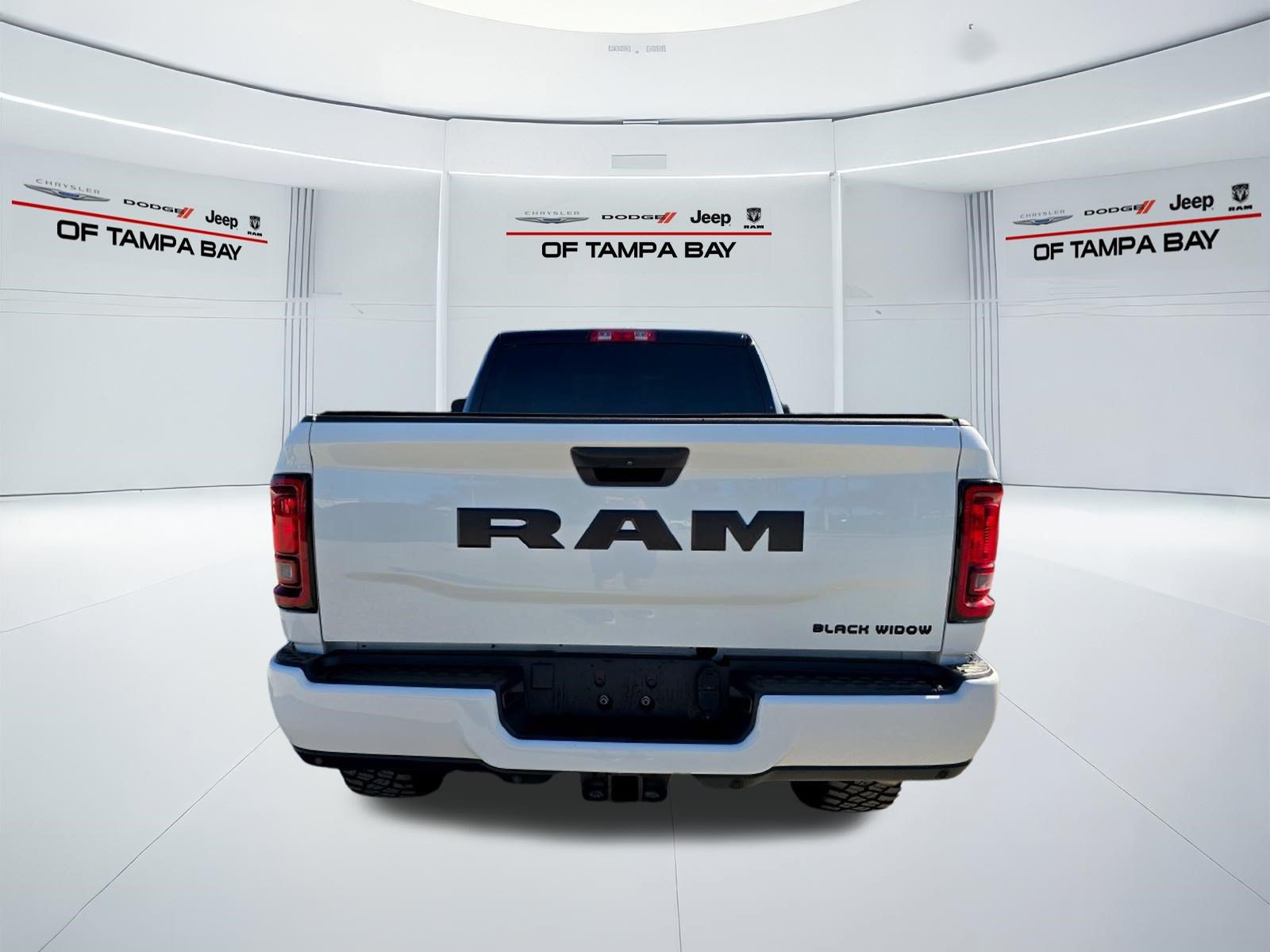 Used 2025 RAM 2500 Big Horn AWD/4WD image 5