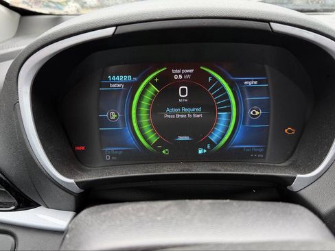 Used 2017 Chevrolet Volt LT w/ Comfort Package FWD image 39