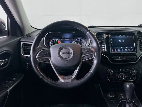 Used 2019 Jeep Cherokee Limited AWD/4WD image 17