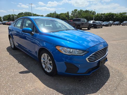 Used 2020 Ford Fusion SE FWD image 6