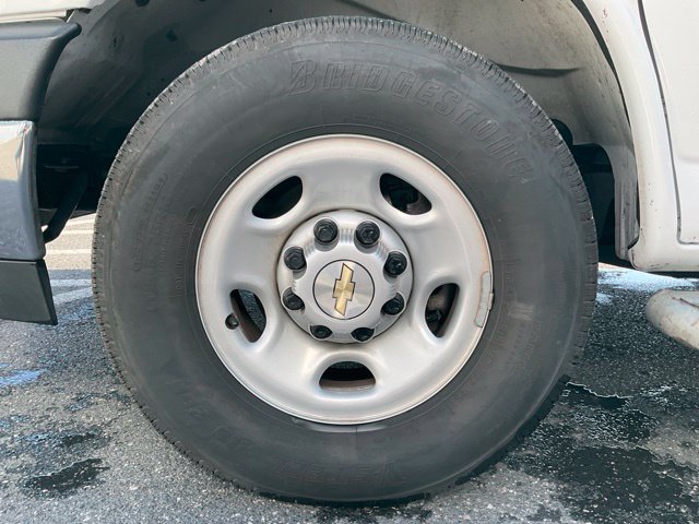 Used 2025 Chevrolet Express 2500 w/ Driver Convenience Package RWD image 22