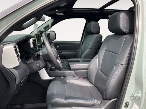 Used 2024 Toyota Sequoia Platinum AWD/4WD image 11