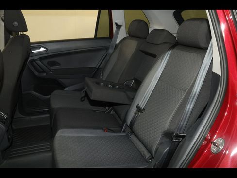 Used 2018 Volkswagen Tiguan S AWD/4WD image 27
