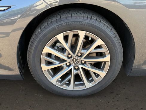 Used 2023 Lexus ES 350 w/ Accessory Package (Z2) FWD image 27