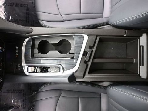 Used 2022 Buick Enclave Essence w/ Experience Buick Package image 40