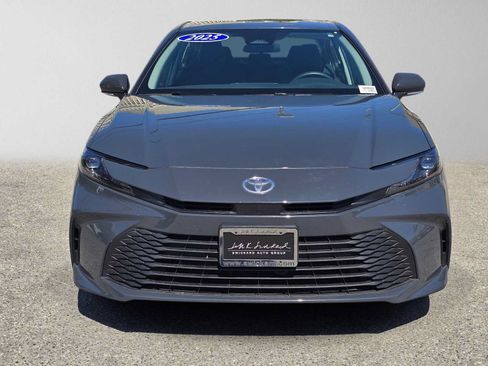 Used 2025 Toyota Camry LE FWD image 8
