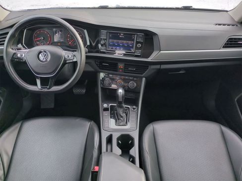 Used 2020 Volkswagen Jetta SE w/ SE Cold Weather Package image 15