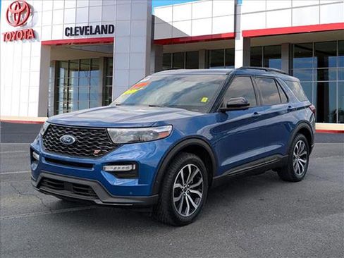 Used 2020 Ford Explorer ST w/ Premium Technology Package image 4