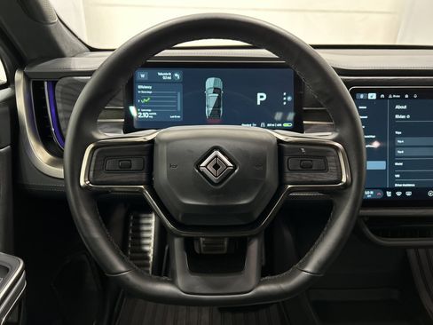 Used 2024 Rivian R1S Adventure image 28