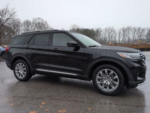 New 2026 Ford Explorer Platinum RWD image 2