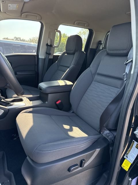 Used 2024 Nissan Frontier SV w/ Hardbody Edition AWD/4WD image 14