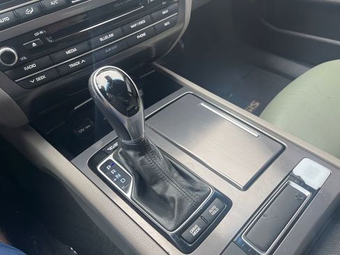 Used 2017 Genesis G80 3.8 image 24