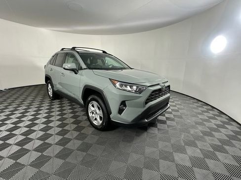 Used 2021 Toyota RAV4 XLE w/ Convenience Package image 3