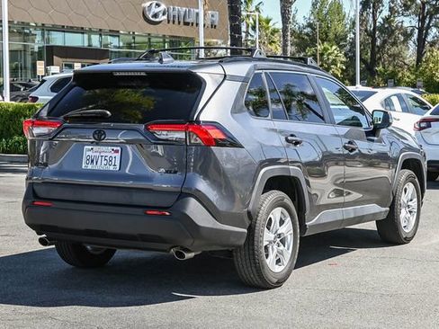 Used 2021 Toyota RAV4 XLE image 4