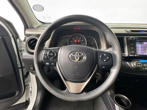 Used 2014 Toyota RAV4 XLE FWD image 16