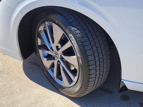 New 2026 Nissan Sentra SL w/ Floor Mat Package FWD image 11