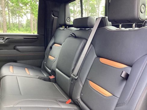 New 2026 GMC Sierra 2500 AT4 w/ AT4 Premium Plus Package AWD/4WD image 19