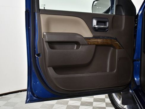 Used 2018 Chevrolet Silverado 1500 LT w/ All Star Edition image 18