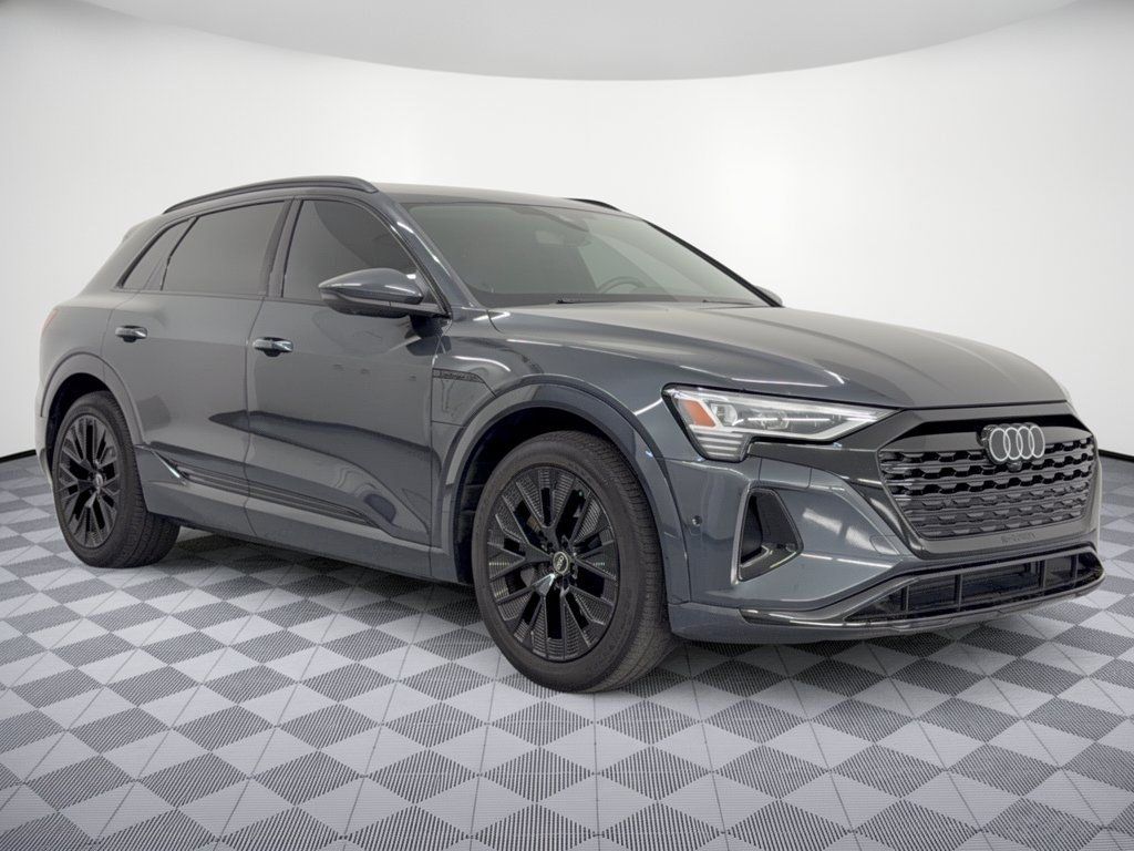 Used 2024 Audi Q8 e-tron Premium Plus w/ Premium Plus Package AWD/4WD image 7