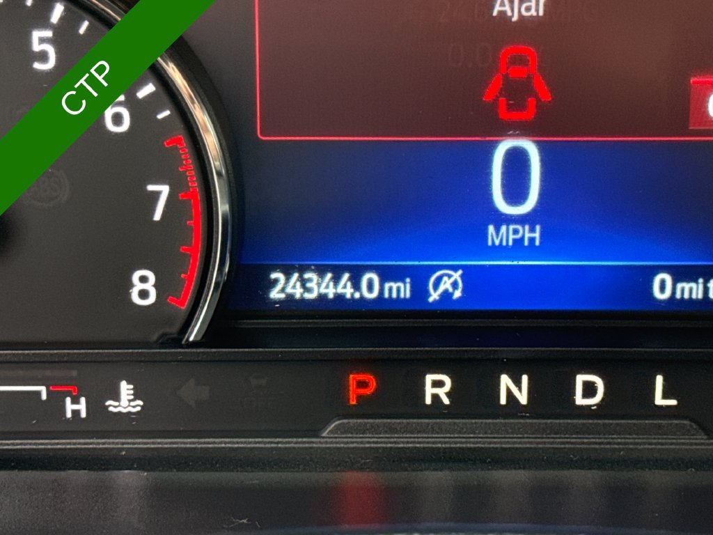 Used 2024 Ford Explorer XLT w/ Equipment Group 202A AWD/4WD image 31