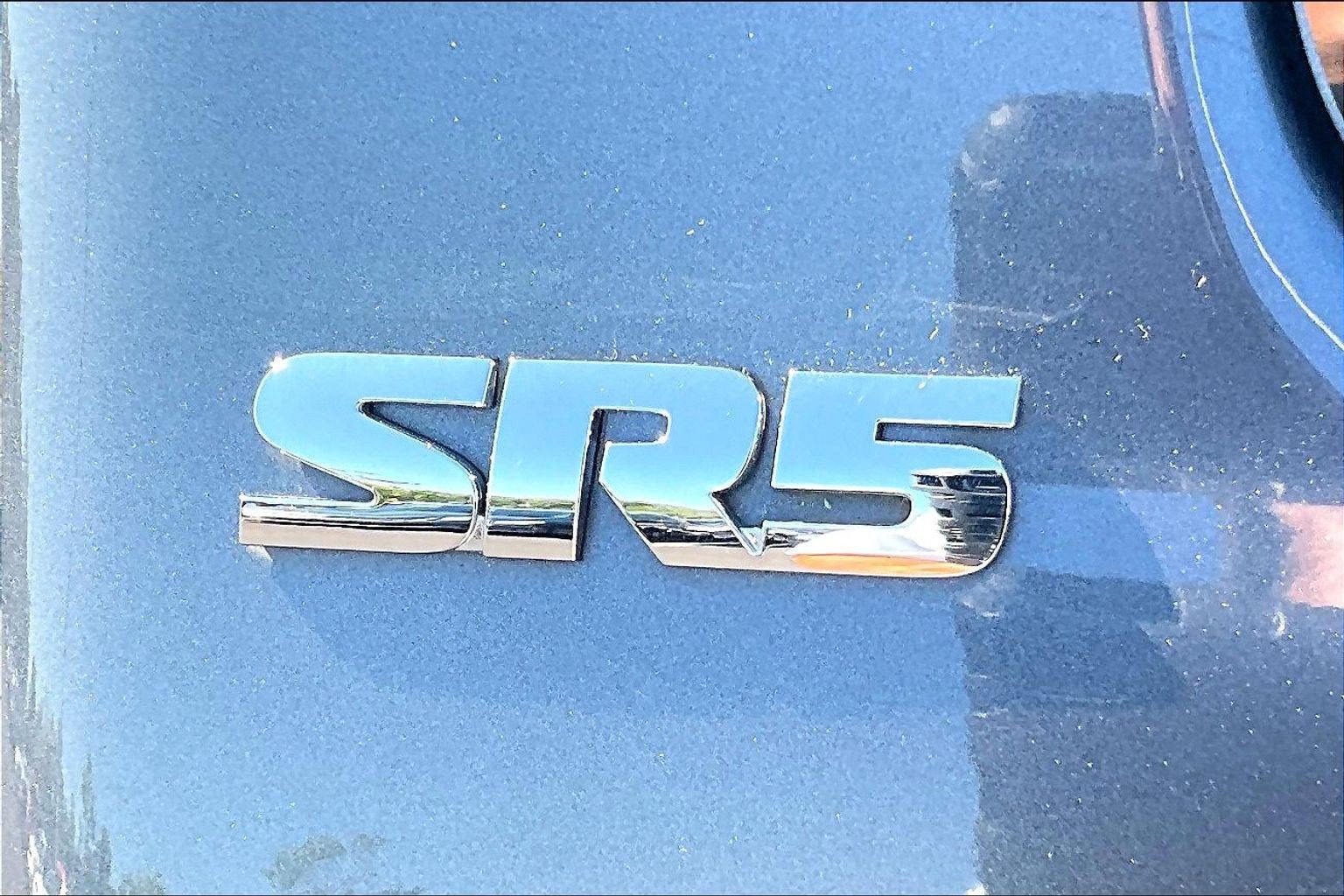 Used 2020 Toyota Tacoma SR5 w/ SR5 Appearance Package (SM) AWD/4WD image 8