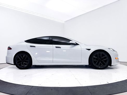Used 2021 Tesla Model S Plaid image 41