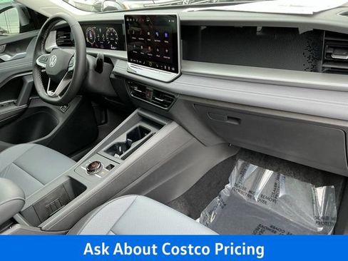 New 2026 Volkswagen Tiguan SE AWD/4WD image 22