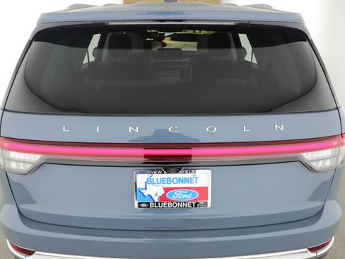 Used 2025 Lincoln Aviator Reserve image 4