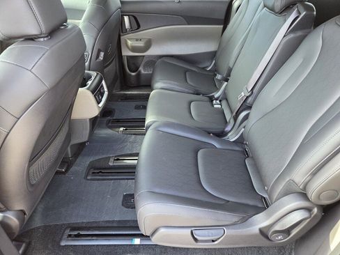 New 2026 Kia Carnival SX FWD image 8