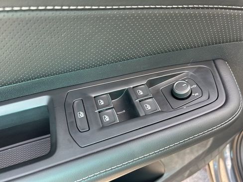 New 2026 Volkswagen Atlas SE image 19