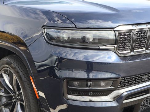 Used 2025 Jeep Grand Wagoneer Series III w/ Quick Order Packagew 28T image 4