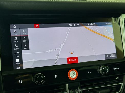 Certified 2022 Porsche Macan S image 17