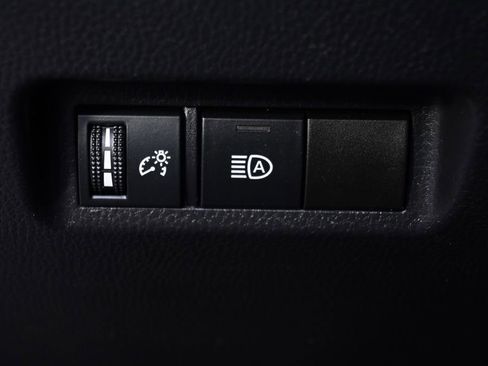 Used 2022 Toyota RAV4 LE image 24