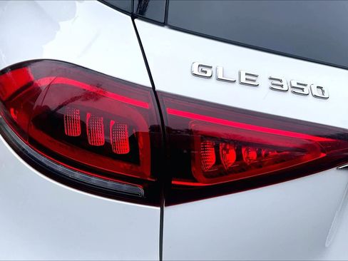 Used 2022 Mercedes-Benz GLE 350 4MATIC w/ 3rd Row Seat Package image 54