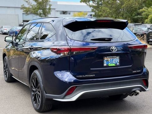 Certified 2026 Toyota Highlander XSE AWD/4WD image 3